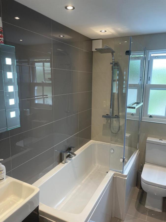 17 Eastgate Villa Cowbridge Exteriör bild